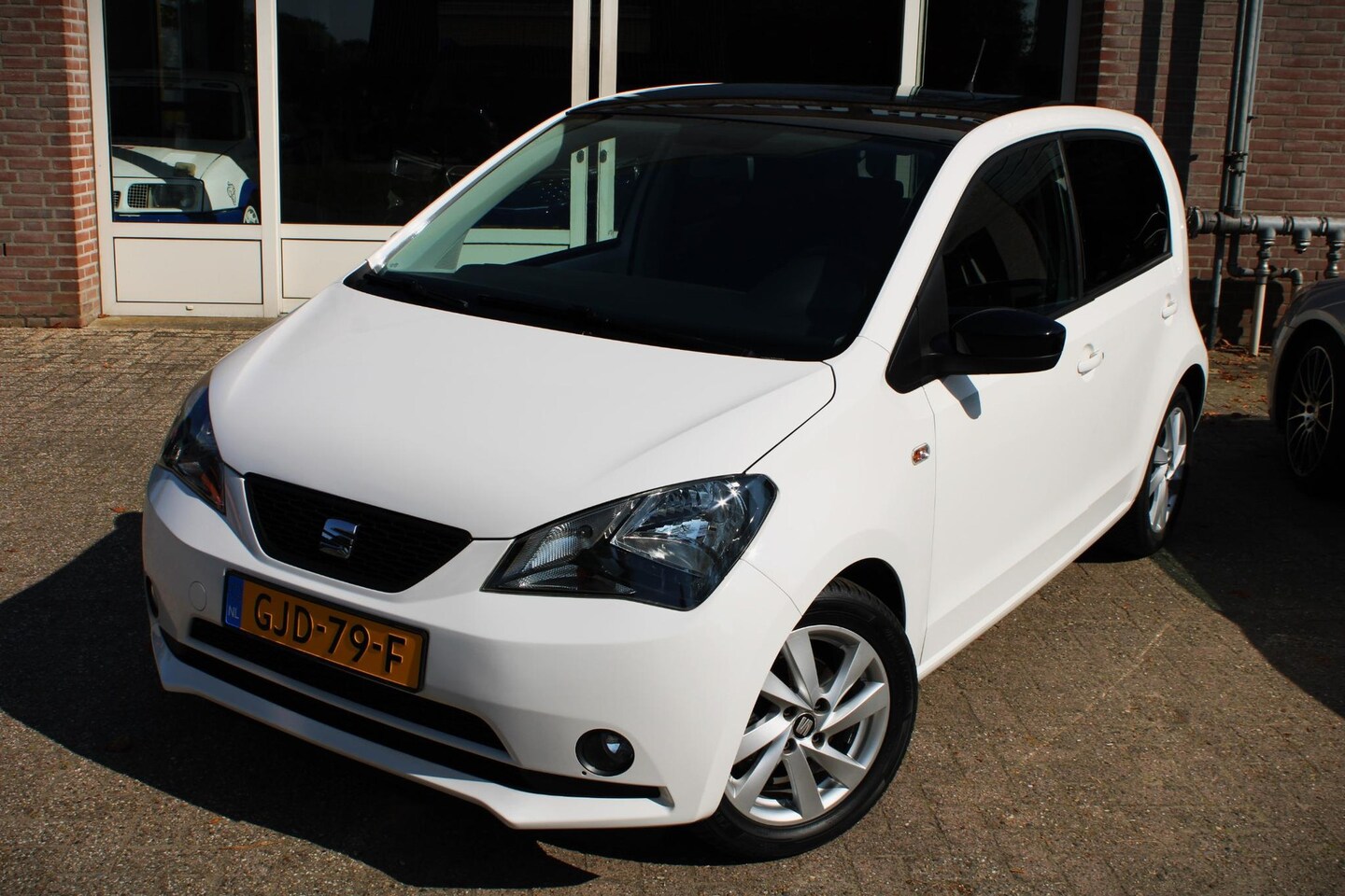 Seat Mii - 1.0 Sport NETTE auto, Airco, Cruise control, Parkeersensoren achter, Boordcomputer, Elektr - AutoWereld.nl