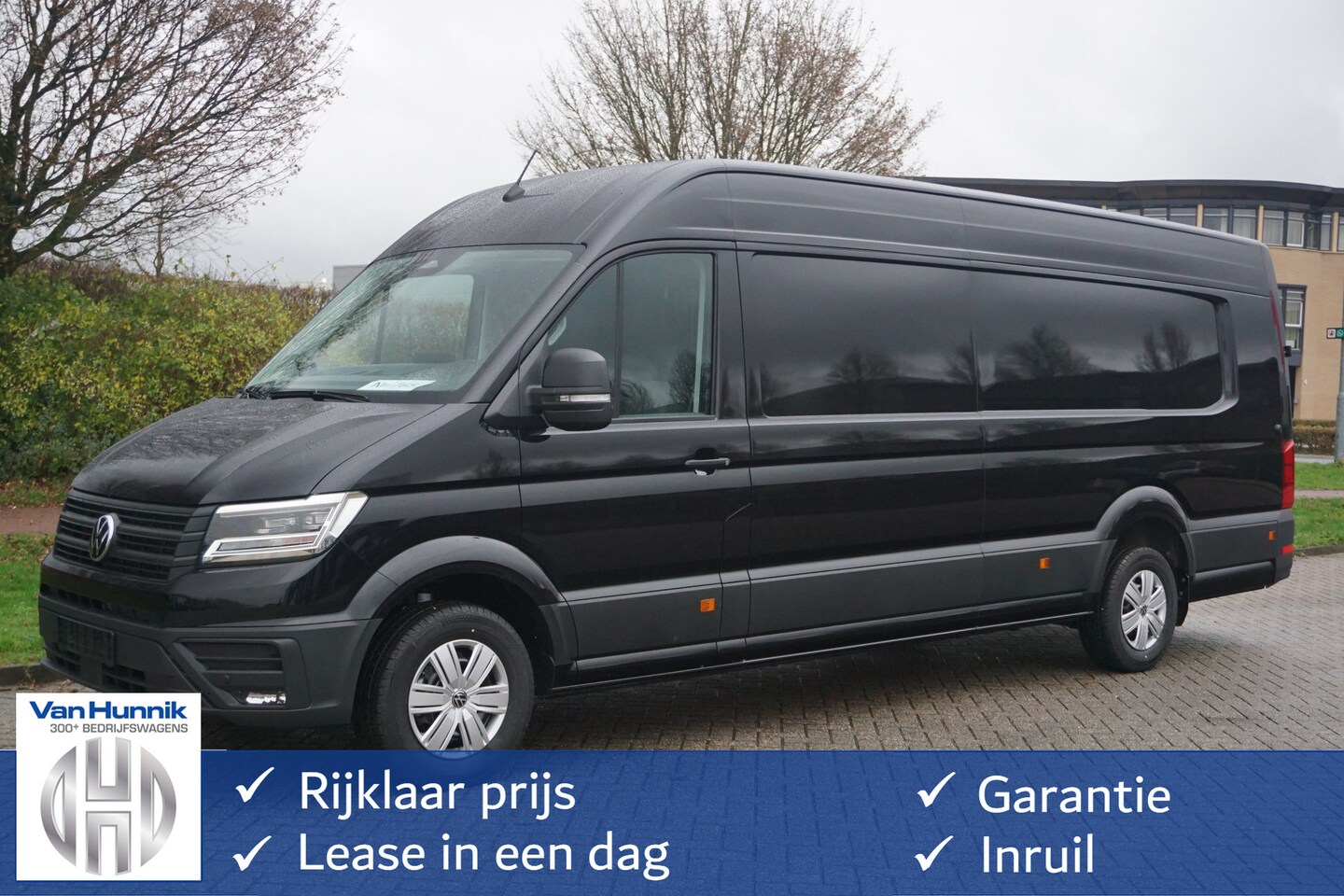 Volkswagen Crafter - 35 2.0 177 L5H3 AUT Facelift 13" Navi, Camera, Gev. Stoel, LED!! NR. 765 - AutoWereld.nl