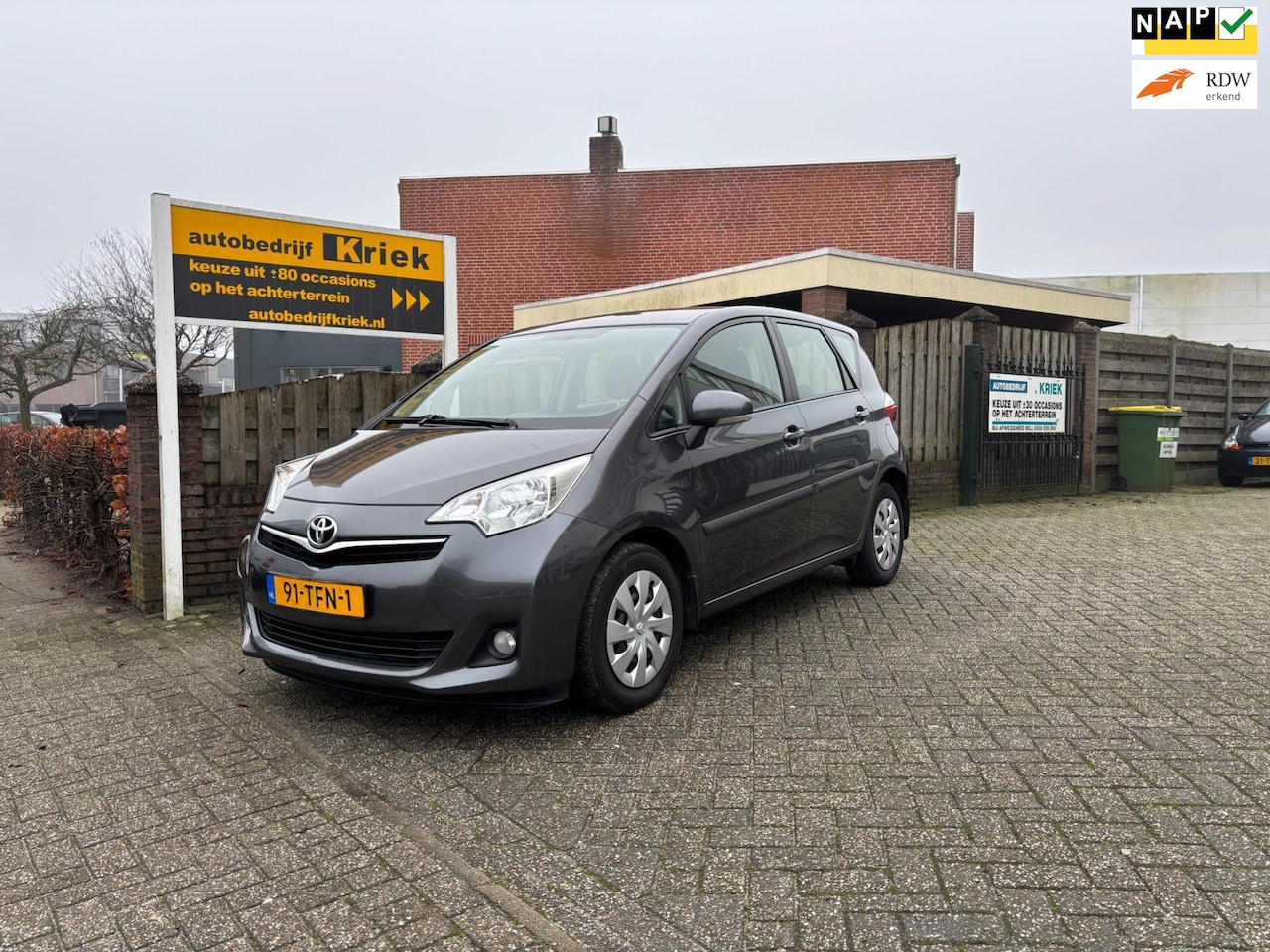 Toyota Verso S - 1.3 VVT-i Aspiration 1.3 VVT-i Aspiration - AutoWereld.nl