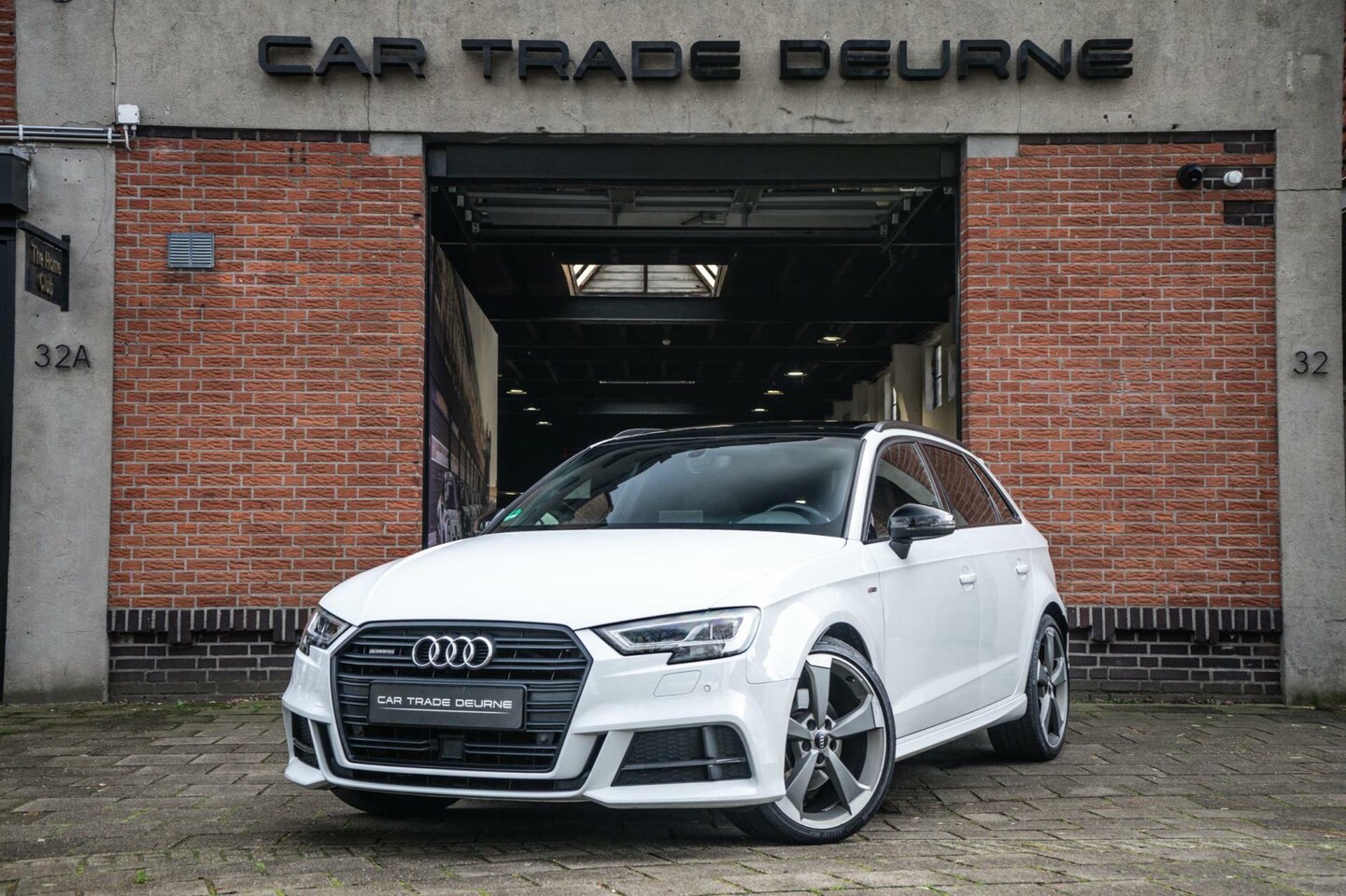 Audi A3 Sportback - 2.0 TFSI Quattro Sport S Line Edition Pano / B&O / Camera - AutoWereld.nl