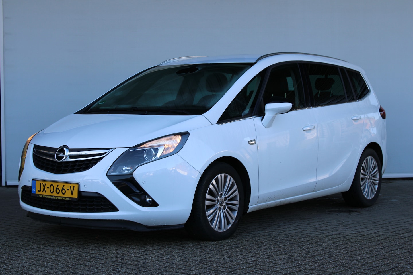 Opel Zafira Tourer - 1.4t Edition 7p. | Leder | Navigatie | 17 inch | Parkeersensoren | - AutoWereld.nl