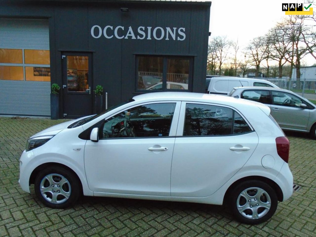 Kia Picanto - 1.0 CVVT ComfortLine 1.0 CVVT ComfortLine - AutoWereld.nl