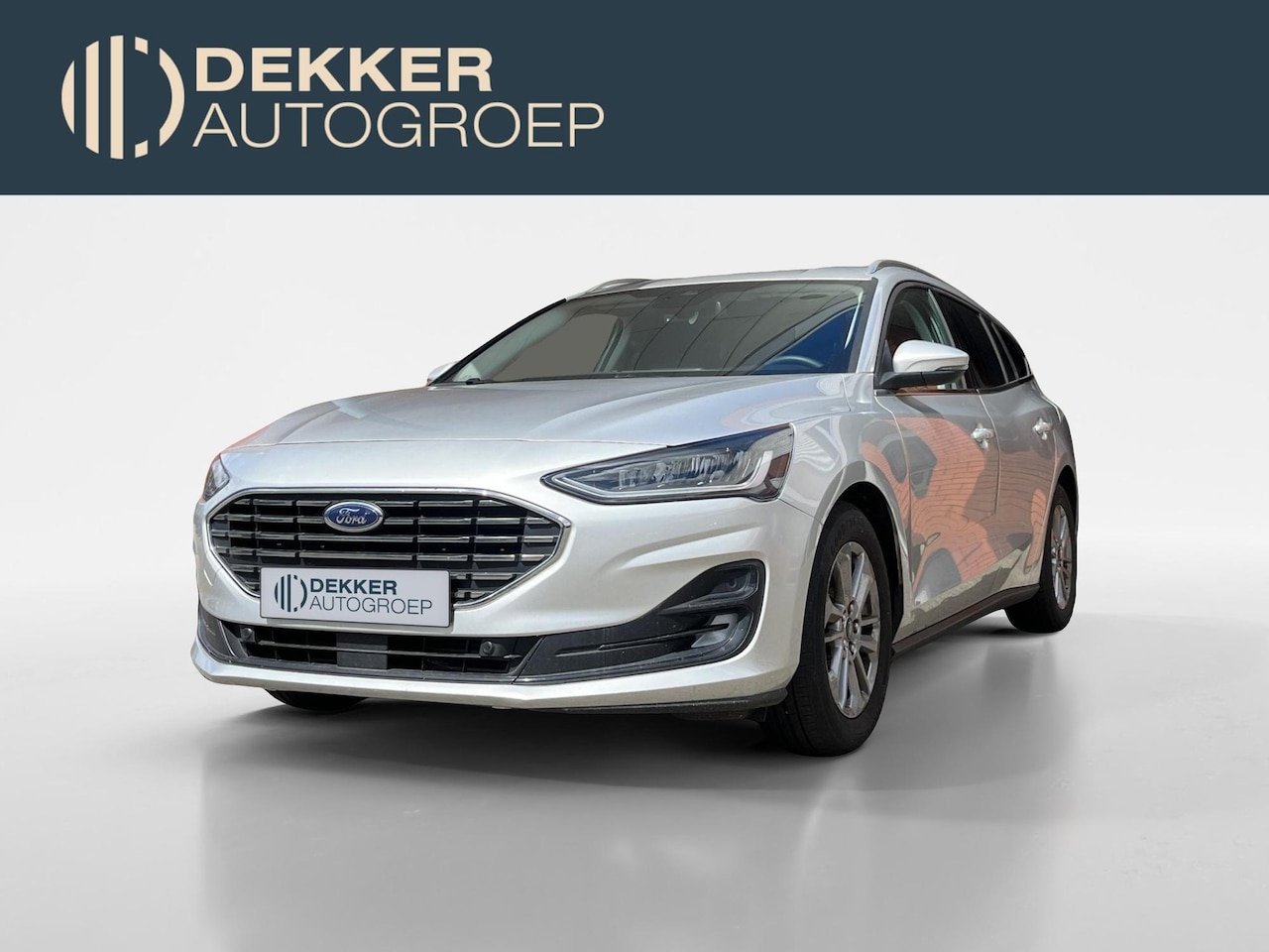 Ford Focus Wagon - 1.0 EcoBoost 125PK Automaat Hybrid Titanium Style WEGKLAPBARE TREKHAAK | WINTER PACK - AutoWereld.nl