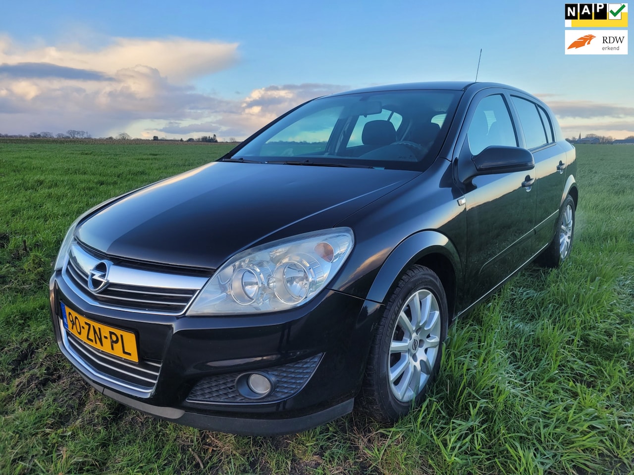 Opel Astra - 1.6 Temptation | AIRCO | CRUISE | APK | RIJKLAAR - AutoWereld.nl