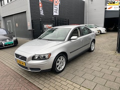 Volvo S40 - 2.4 Automaat 2e Eigenaar Trekhaak Airco NAP APK