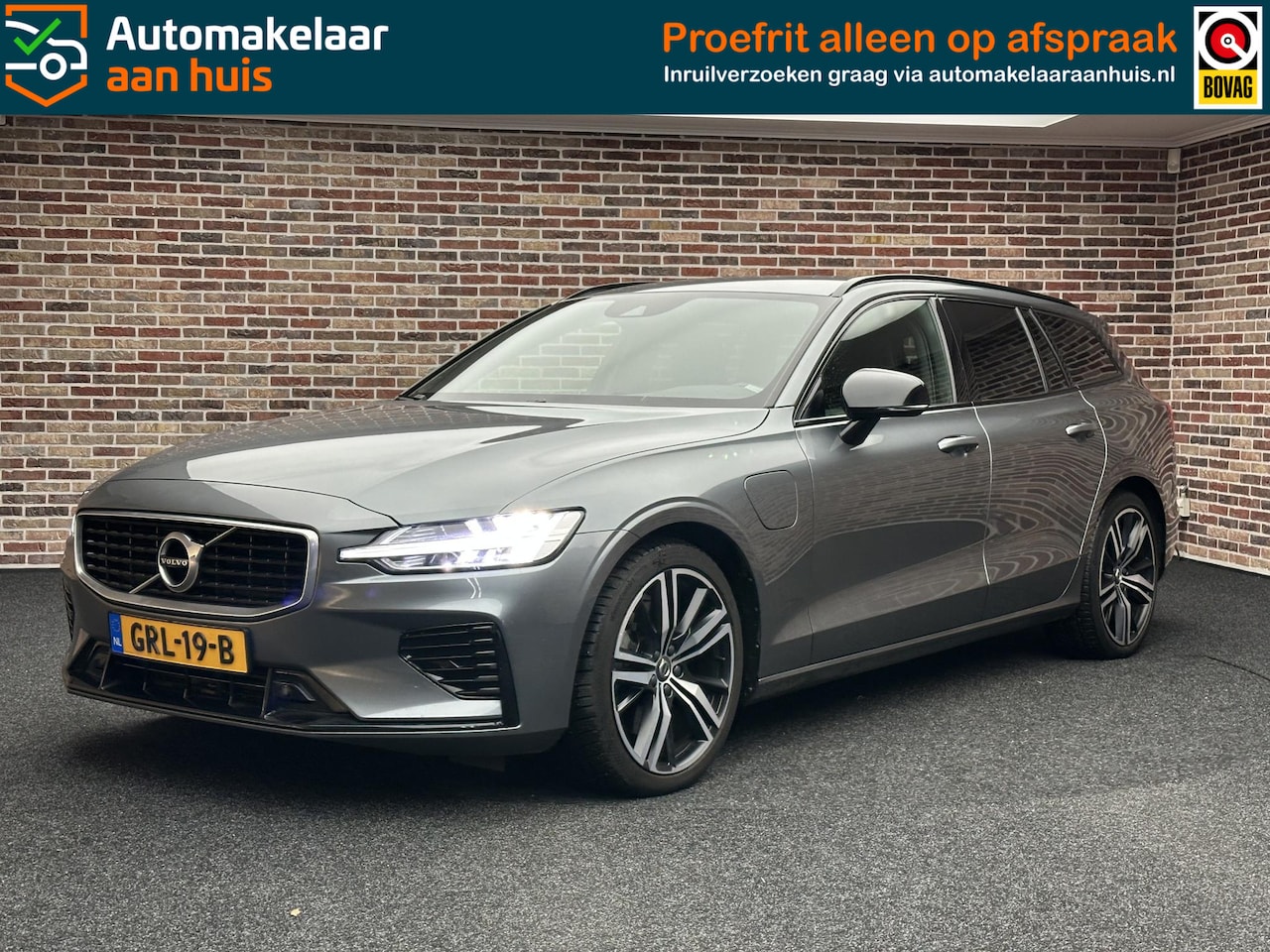 Volvo V60 - 2.0 T6 Twin Engine AWD R-Design | Memory| CarPlay| Trekhaak| - AutoWereld.nl