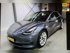 Tesla Model 3 - Long Range AWD 75 kWh TREKHAAK / 19" LM / AUTOPILOT / PANODAK / LEDER / INCL. BTW