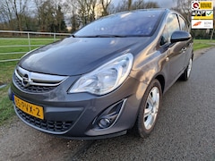 Opel Corsa - 1.4-16V Cosmo prachtige staat met trekhaak