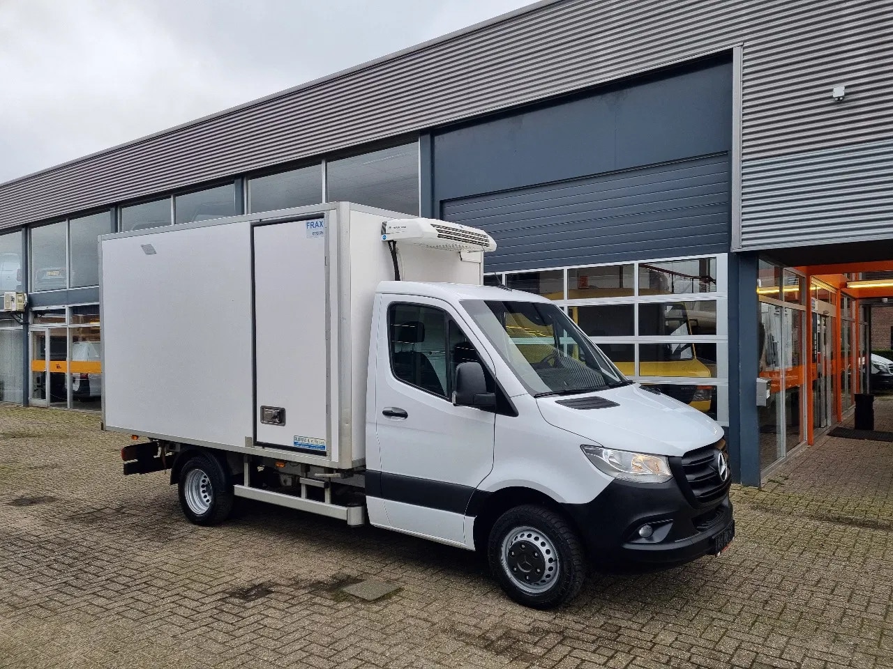 Mercedes-Benz Sprinter - 516 CDI Kuhlkoffer/ TK V200 MAX -20/ ATP CERT./ Standby 230V - AutoWereld.nl