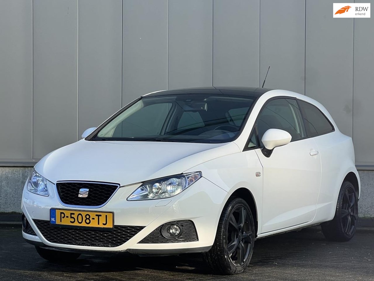 Seat Ibiza SC - 1.6 Stylance Automaat Panorama - AutoWereld.nl