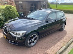 BMW 1-serie - 116i High Executive Sport interieur