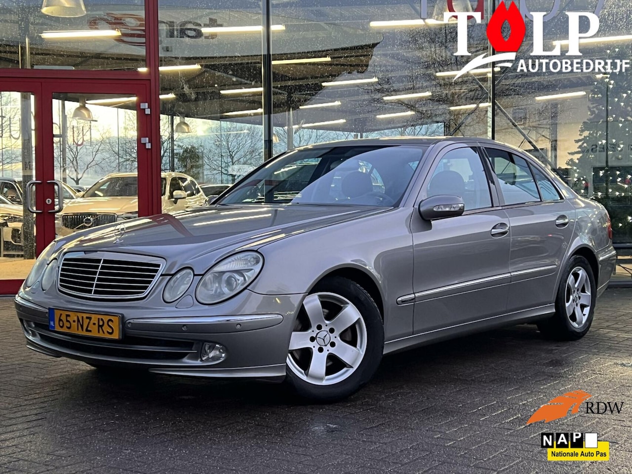 Mercedes-Benz E-klasse - 200 K. Avantgarde Automaat Airco Clima Xenon - AutoWereld.nl