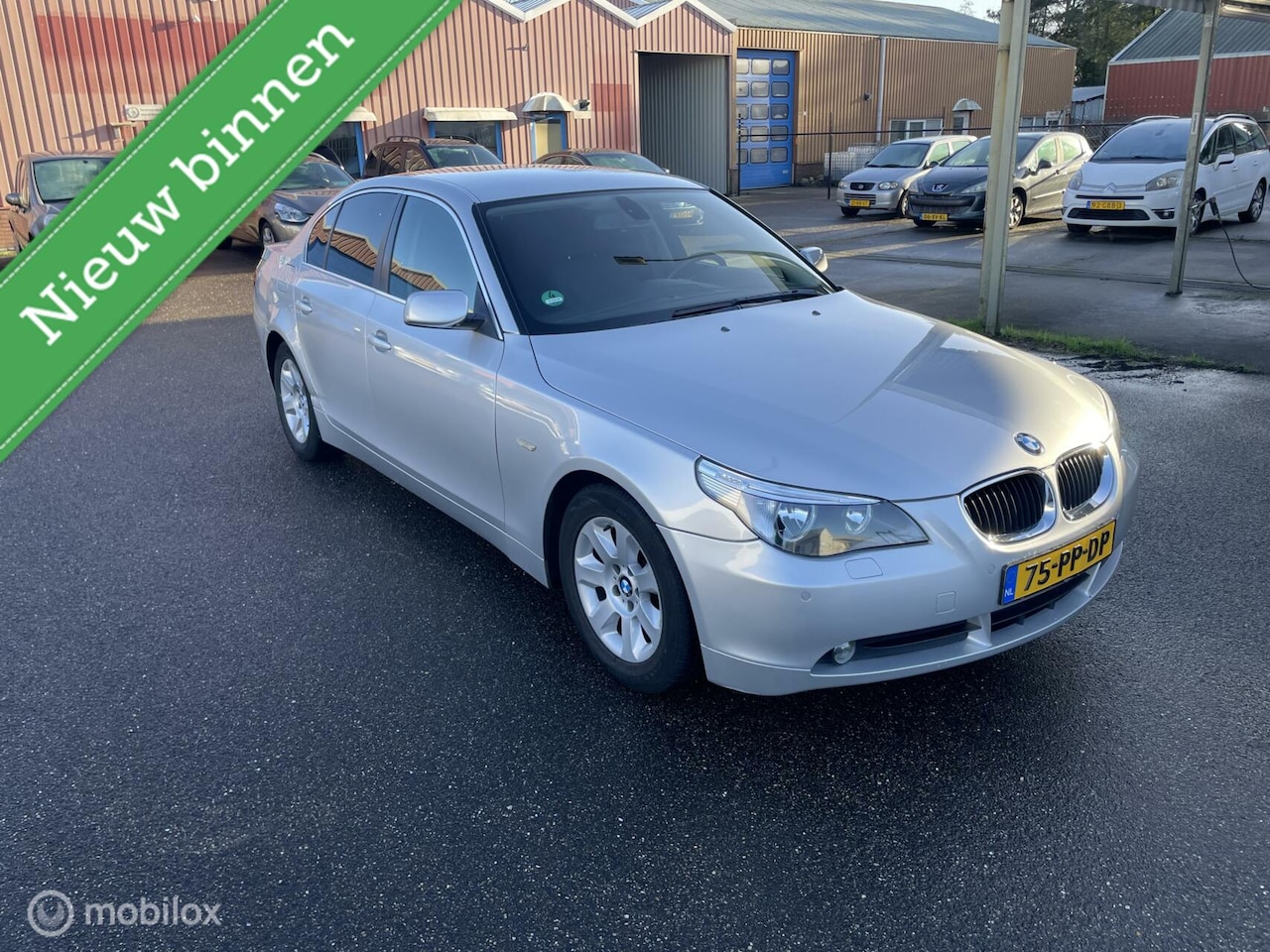 BMW 5-serie - 520i 520i - AutoWereld.nl