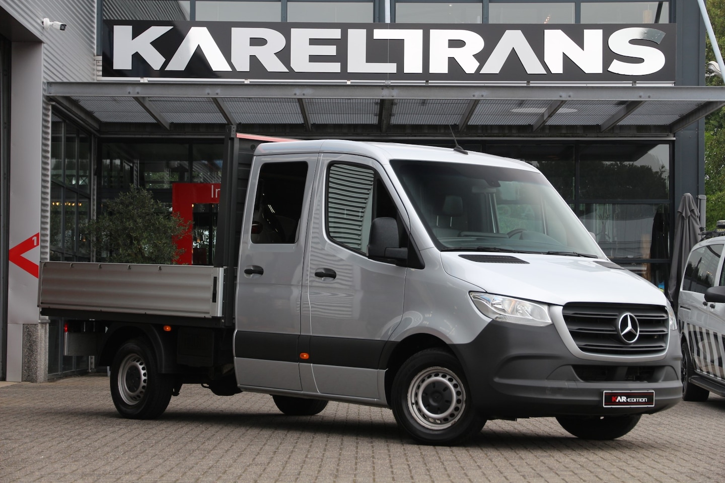 Mercedes-Benz Sprinter - 319 3.0 CDI V6 | Aut. | DC | 3.5t trekgewicht | Standkachel | Clima.. - AutoWereld.nl