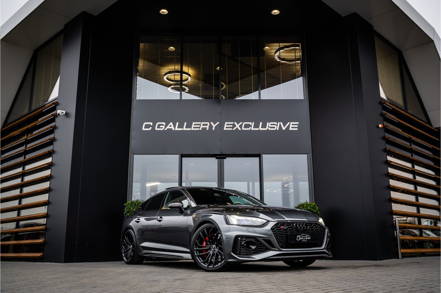 Audi RS5 - Sportback 2.9 TFSI quattro - Panorama | B&O | Massage | Memory | HUD - AutoWereld.nl