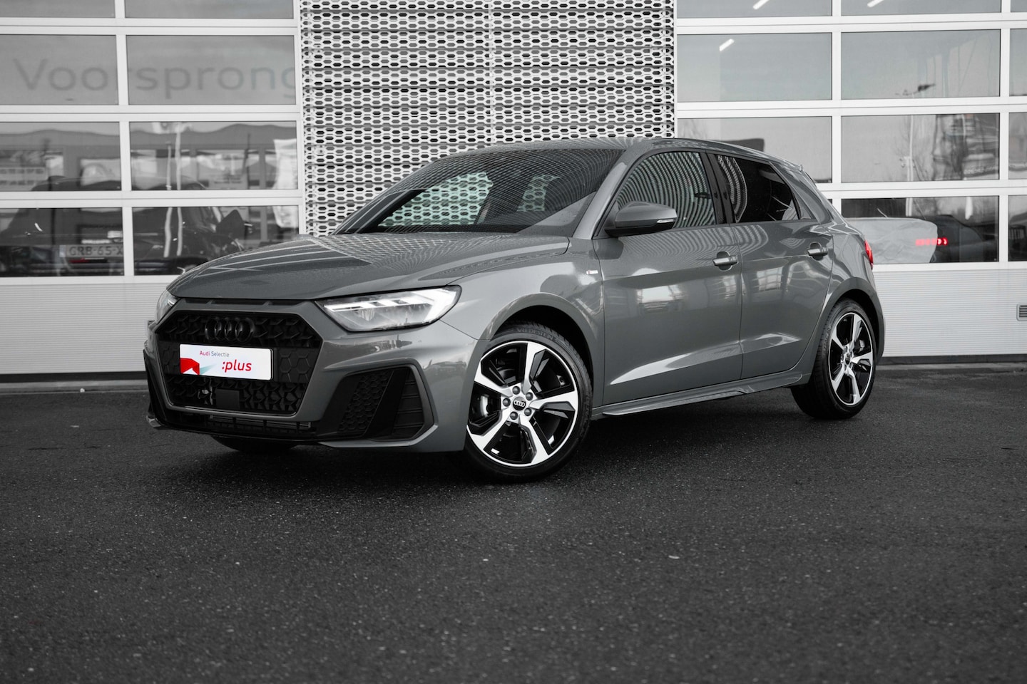 Audi A1 Sportback - 25 TFSI S edition | Climate Control | 17" Velgen | Ambiente Lichtpakket Plus | - AutoWereld.nl