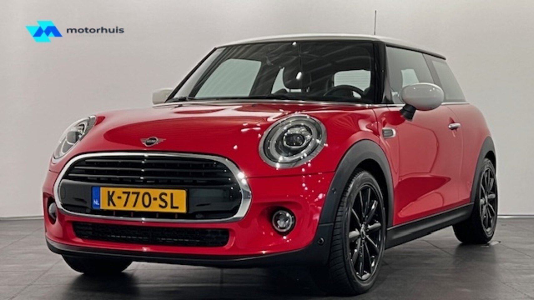 MINI Cooper - Mini 3-Deurs (f56) 1.5 CHILI PACK 136PK AUTOMAAT HUD PANO HARMAN SOUND FULL LED UNION JACK - AutoWereld.nl