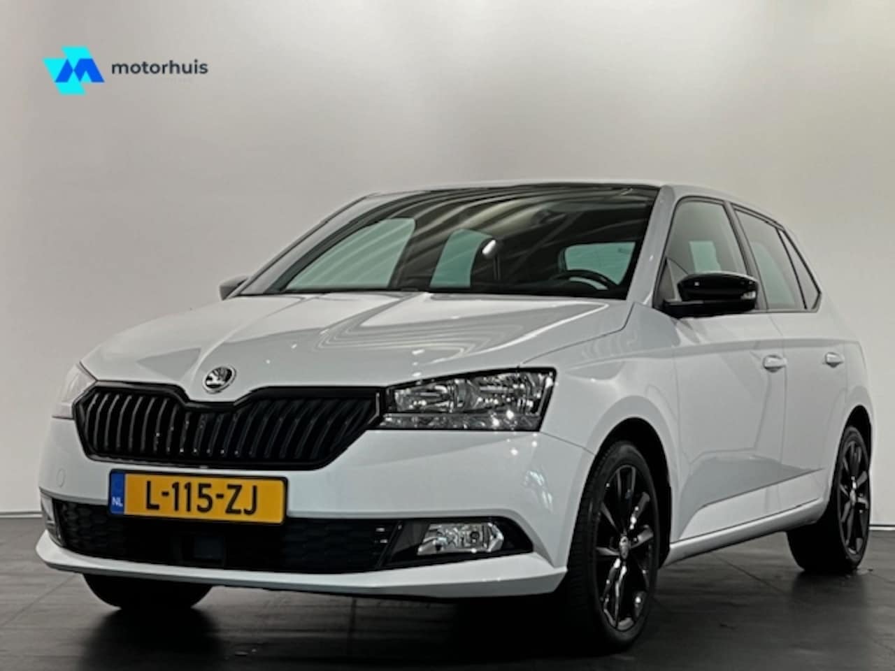 Skoda Fabia - 1.0 TSI Greentech 95pk Sport Business | NAVIGATIE - AutoWereld.nl