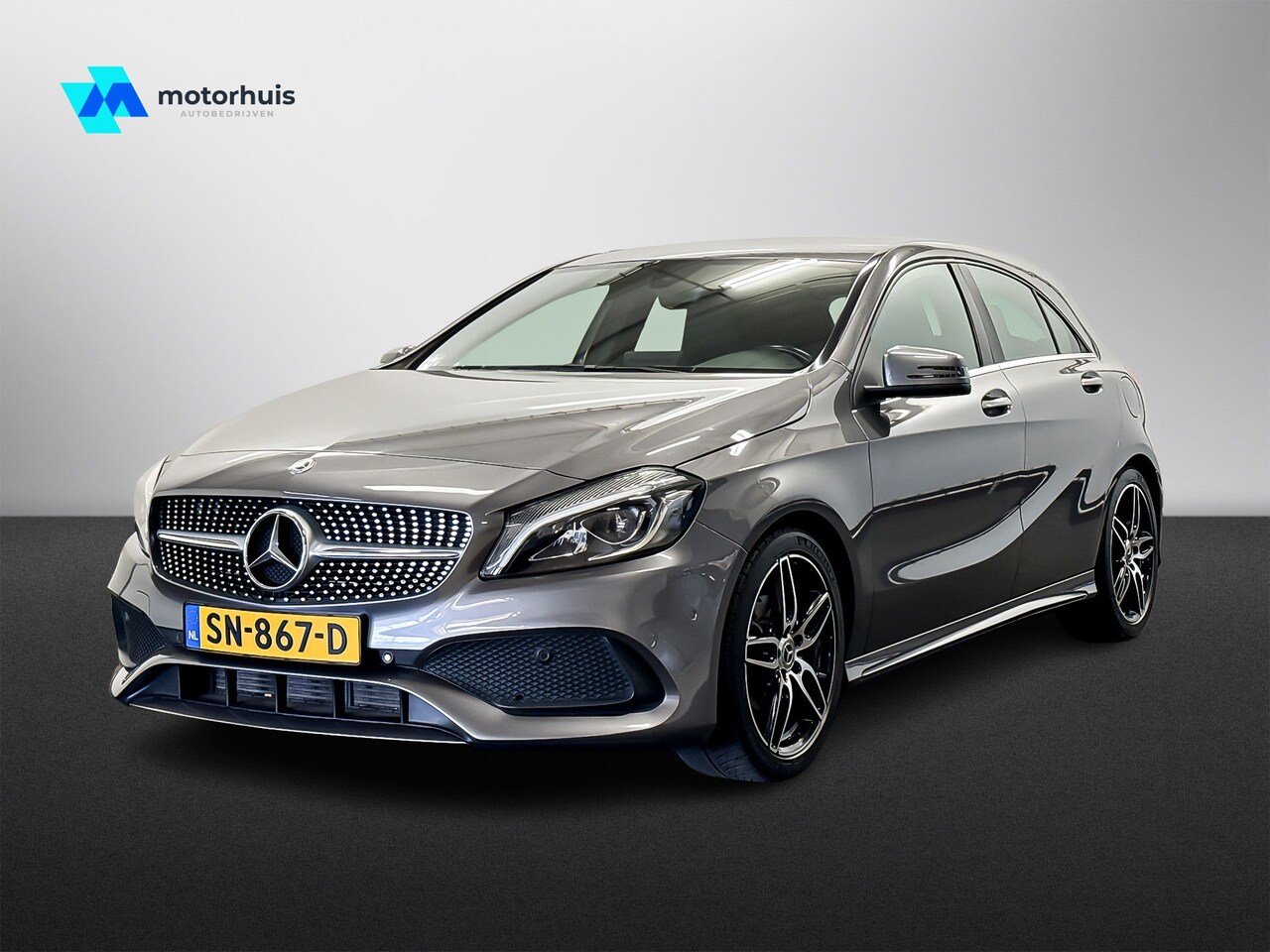 Mercedes-Benz A-klasse - A160 SPORT AMG-LINE NAVI PDC TEL SPORTSEATS NAP - AutoWereld.nl