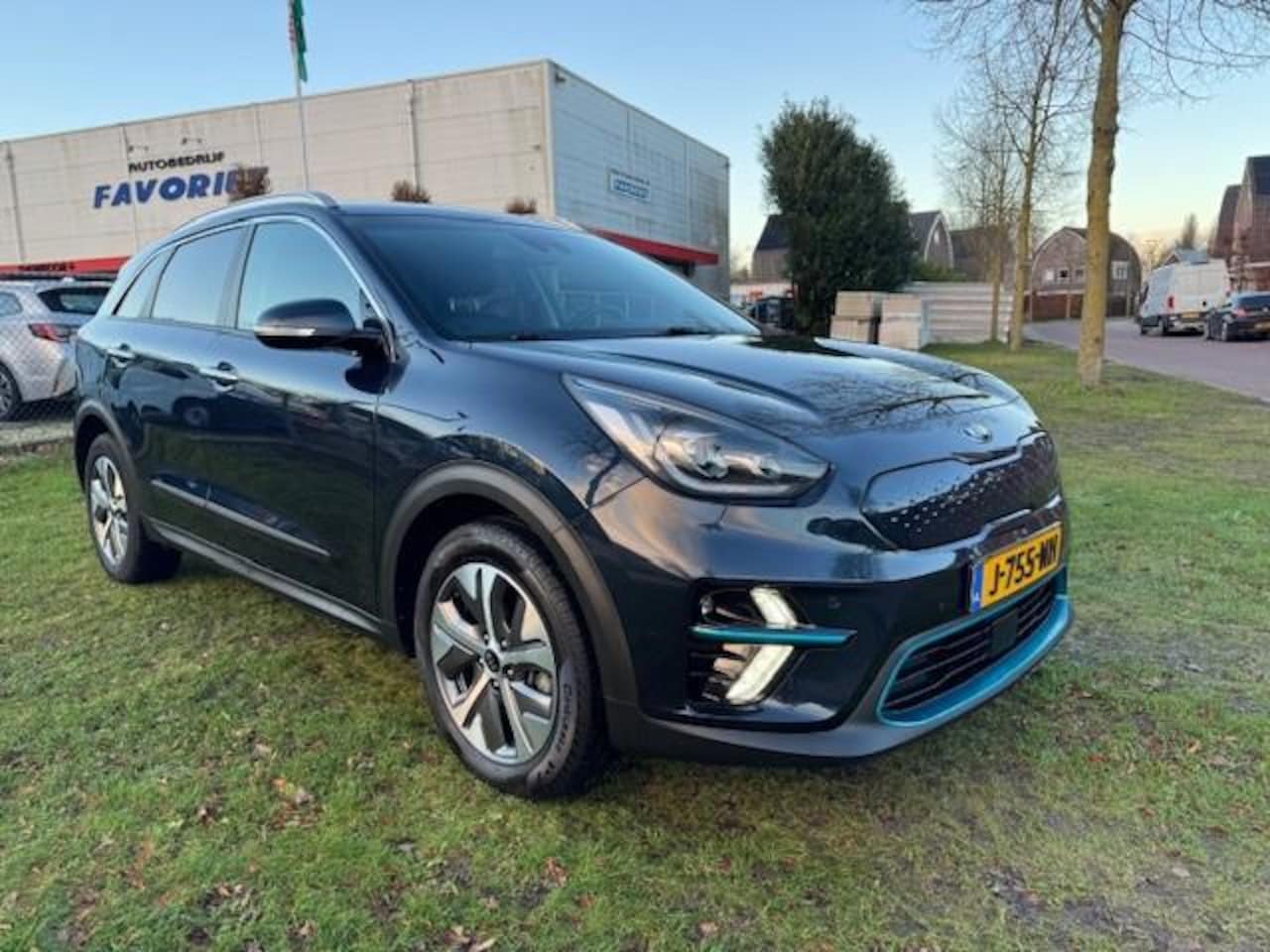 Kia e-Niro - EXECUTIVELINE 64KWH 3FASE/LEER/ACARPLAY/NAV/FABRIEKSGARANTIE - AutoWereld.nl