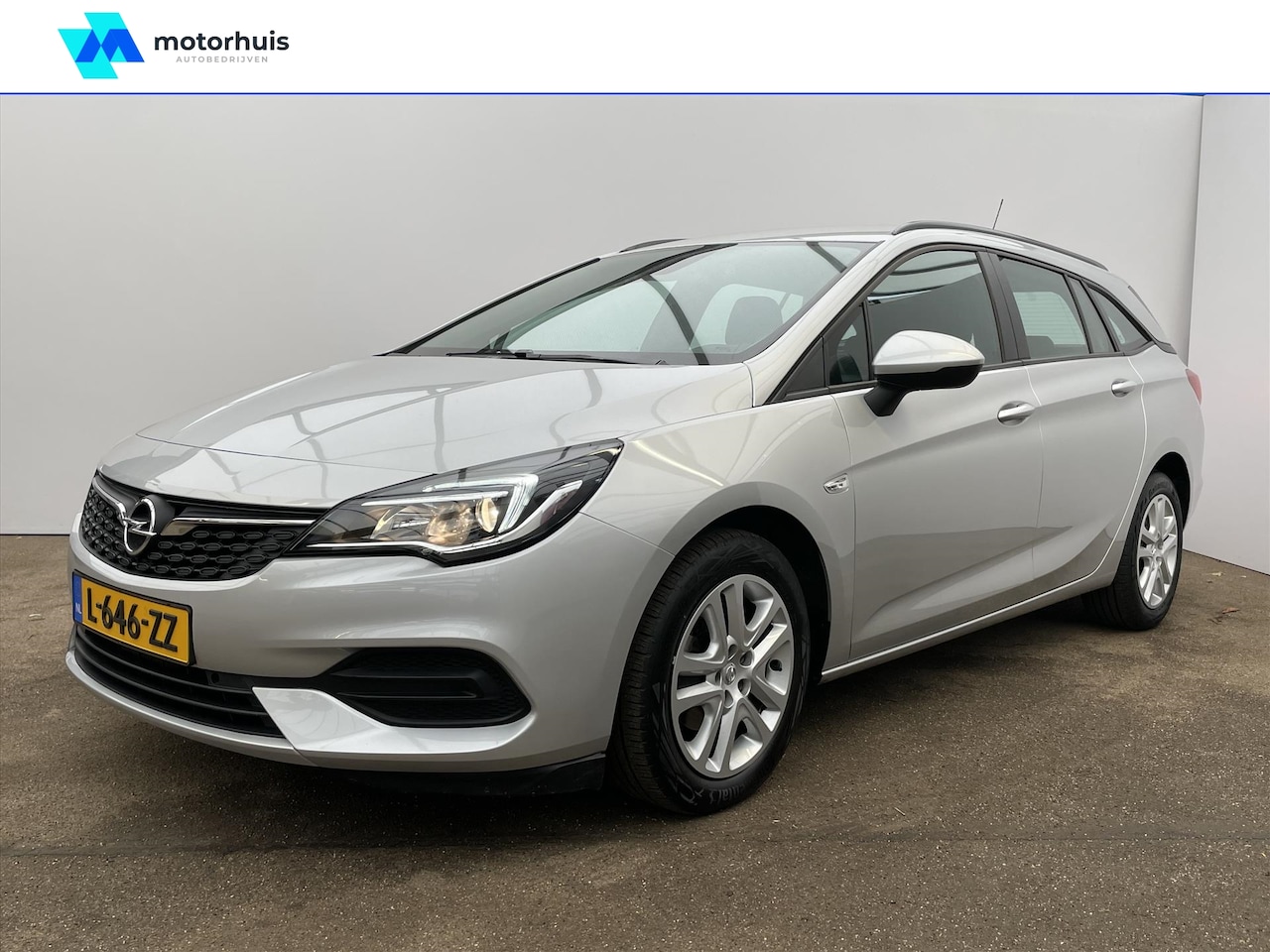 Opel Astra Sports Tourer - 1.4 Turbo 145pk Edition AUTOMAAT - AutoWereld.nl