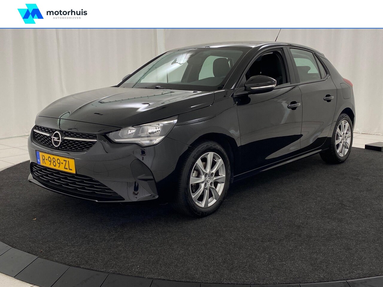 Opel Corsa - 1.2 75pk Edition / Navigatie / Parkeersensoren / NAP - AutoWereld.nl