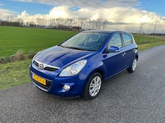 Hyundai i20 - 1.2i i-Motion AIRCO / NAP !