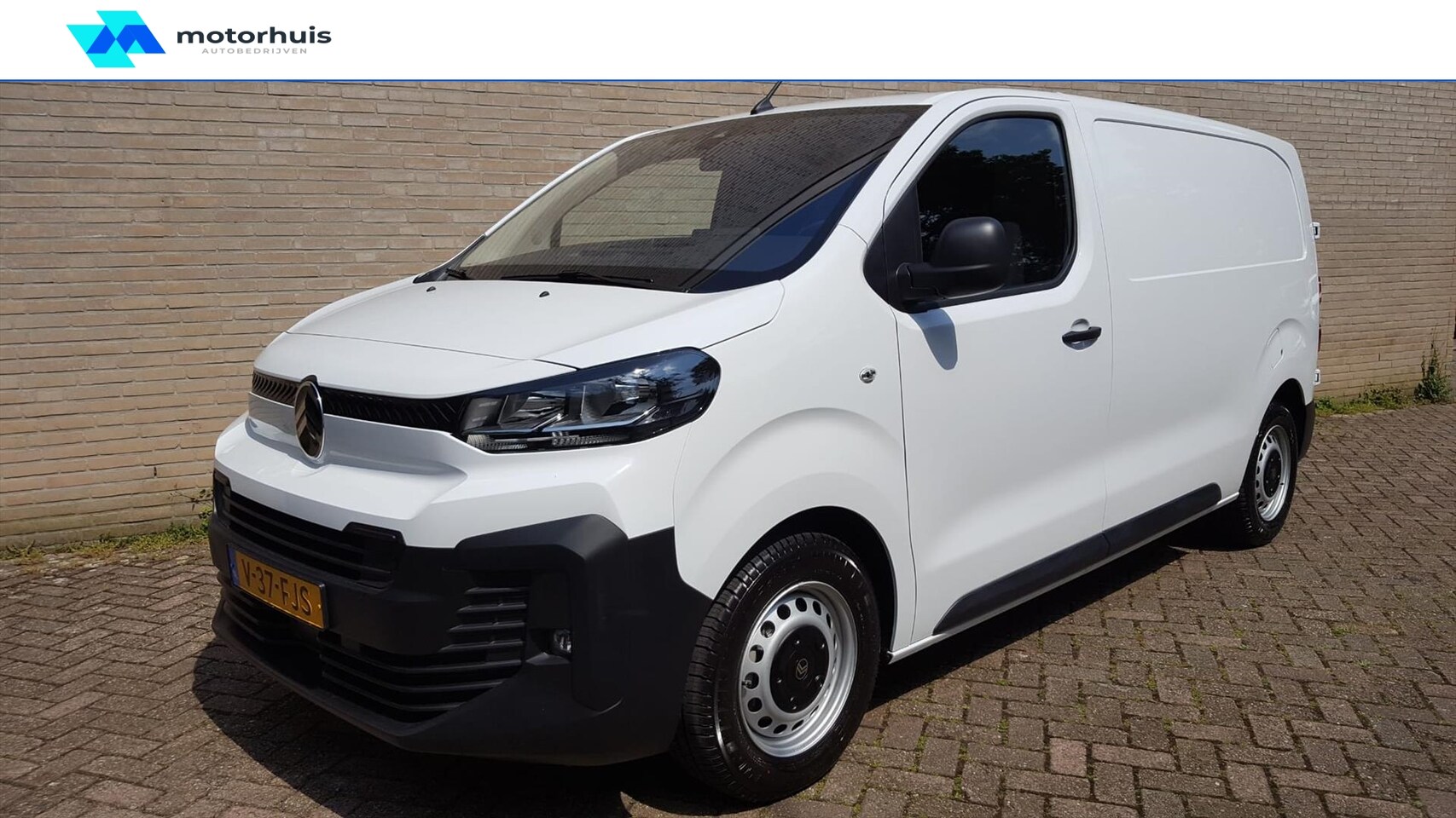 Citroën Jumpy - GB 2.0 BlueHDi 145pk L2 / Navigatie / Airco - AutoWereld.nl