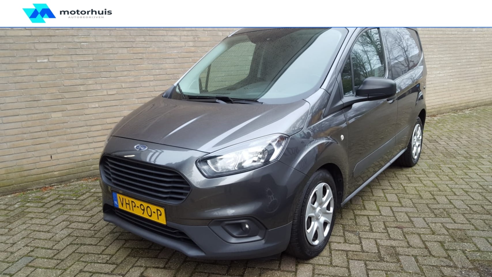 Ford Transit Courier - GB 1.5 TDCi 100pk Trend / Airco / Trekhaak / Navi / EURO-6..!! - AutoWereld.nl