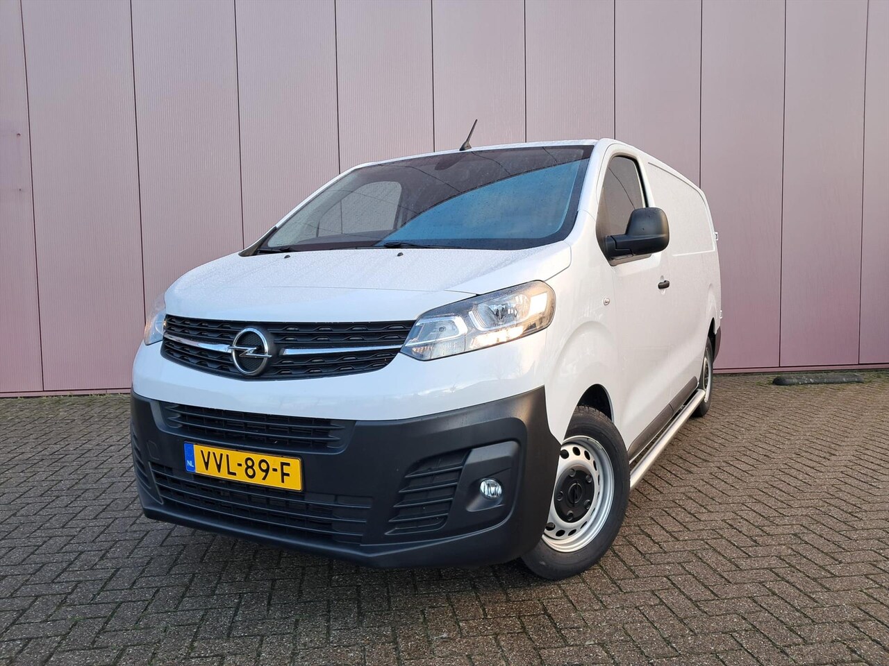 Opel Vivaro - Diesel 102pk L3H1 S/S. Edition - AutoWereld.nl