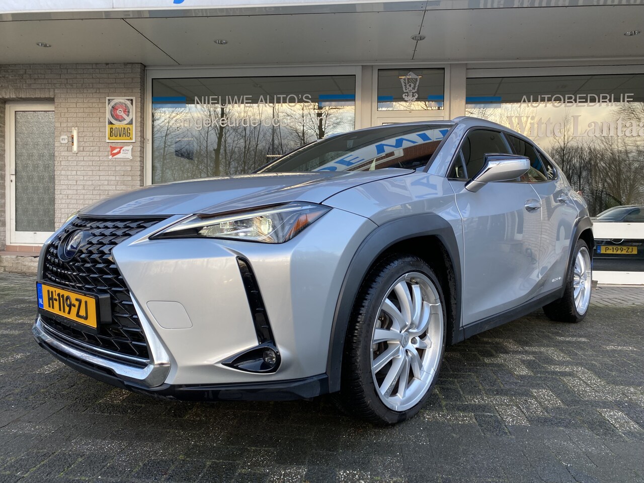 Lexus UX - 250h Business Line 250h Business Line 20 Inch BROCK Velgen/Cruise Contr. Adaptief/Navigati - AutoWereld.nl