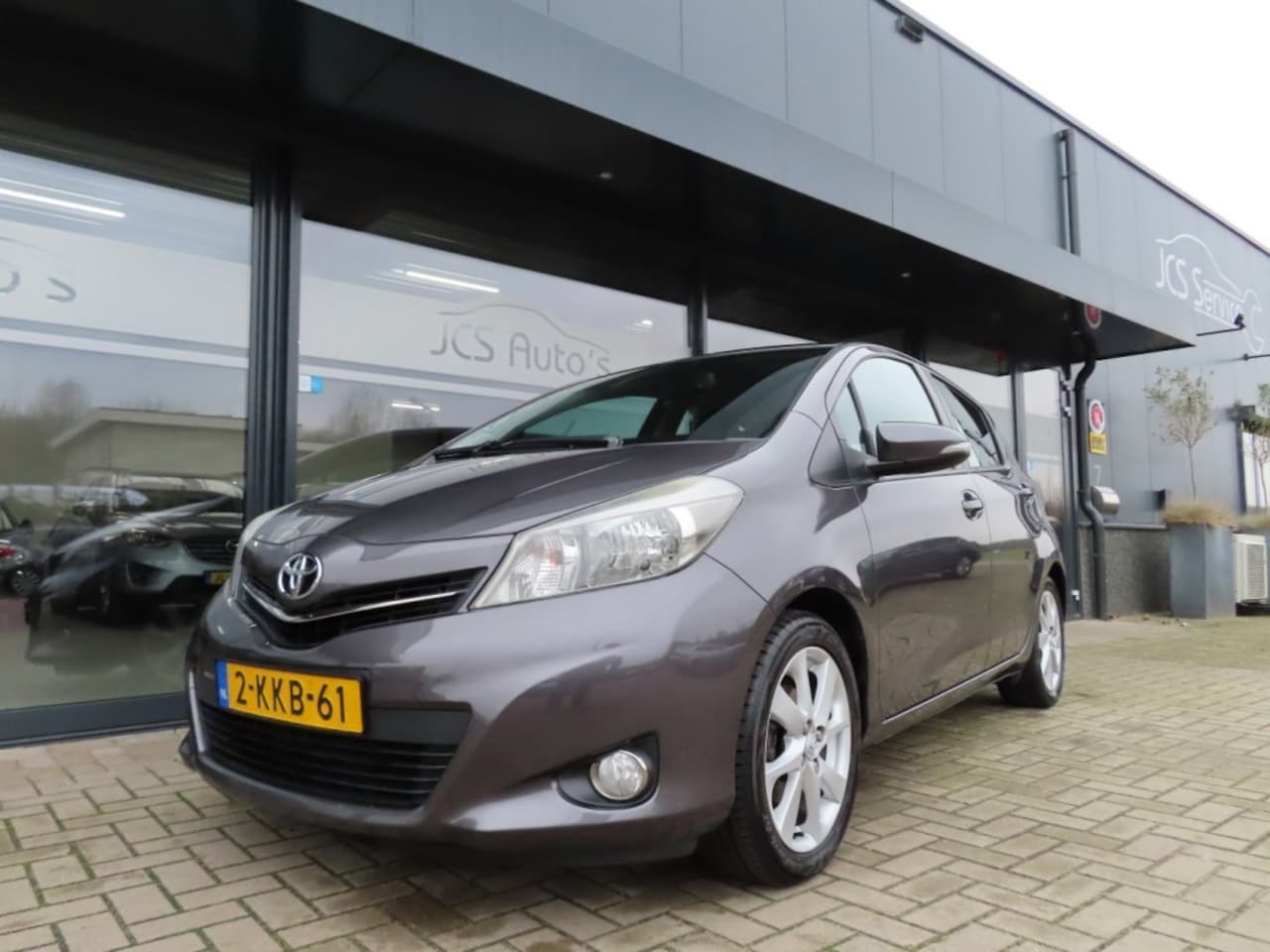 Toyota Yaris - 1.3 VVT-i Dynamic Aut. Ecc Camera Trekhaak - AutoWereld.nl