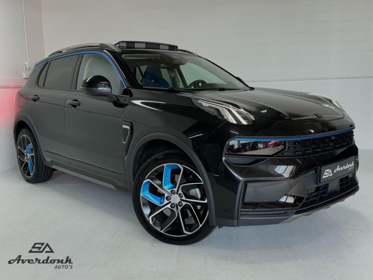 Lynk & Co 01 - 1.5 PLUG IN HYBRID 261PK *NAP/360Cam/Pano/Luxe* - AutoWereld.nl