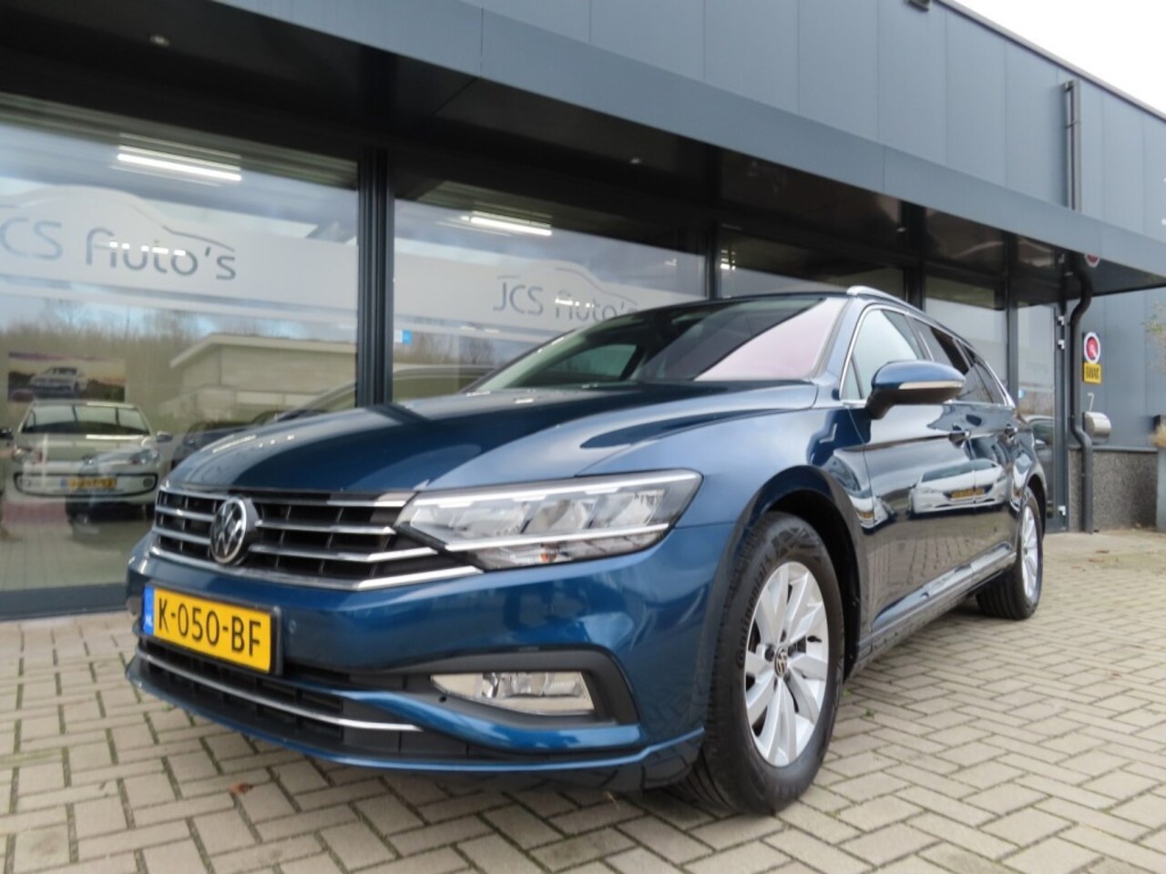 Volkswagen Passat - 1.5 TSI Business DSG Led Pano Trekhaak 2020 - AutoWereld.nl