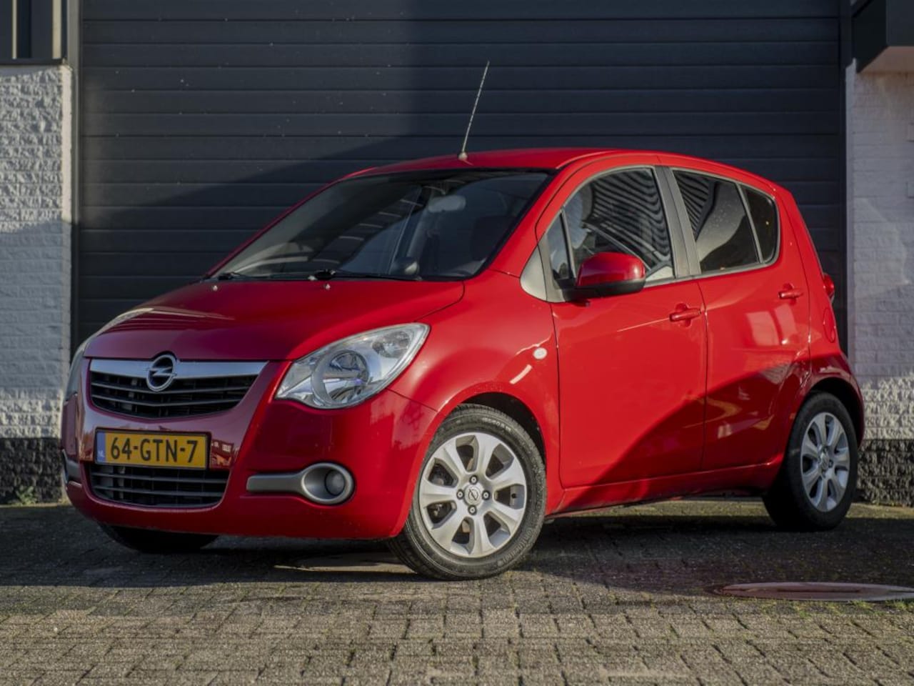 Opel Agila - 1.0 Enjoy Airco, Nw APK, Hoge instap, 5 Deurs, Radio - AutoWereld.nl