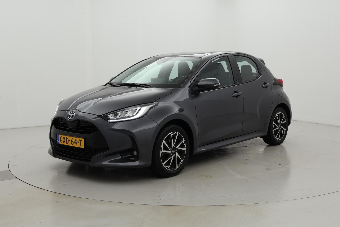 Toyota Yaris - 1.5 Hybrid Dynamic Apple\Android Automaat - AutoWereld.nl