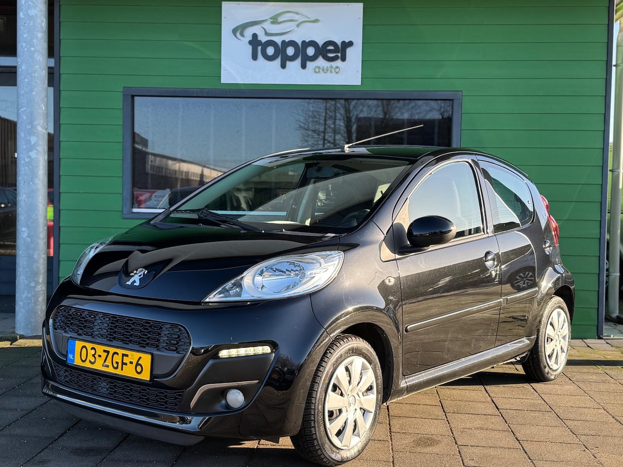 Peugeot 107 - 1.0 Active / 42.395 KM!/ Airco / LED / Nieuwe APK / - AutoWereld.nl