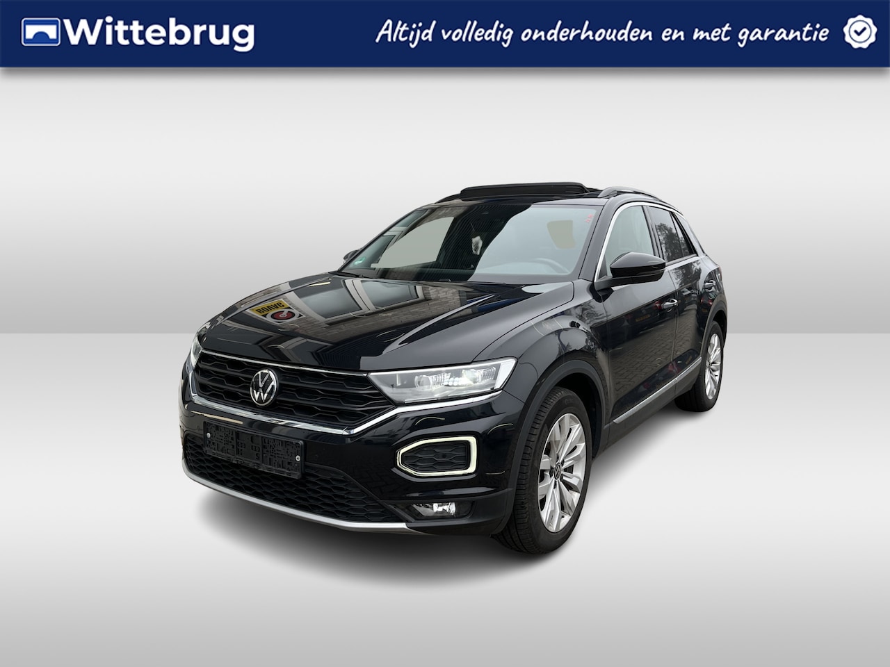 Volkswagen T-Roc - 1.5 TSI Sport / PANO/ PARK. SENSOREN/ LED/ STUUR-STOELVERWARM./ ADAPT. CRUISE/ APP-CONNECT - AutoWereld.nl