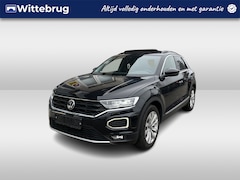 Volkswagen T-Roc - 1.5 TSI Sport / PANO/ PARK. SENSOREN/ LED/ STUUR-STOELVERWARM./ ADAPT. CRUISE/ APP-CONNECT