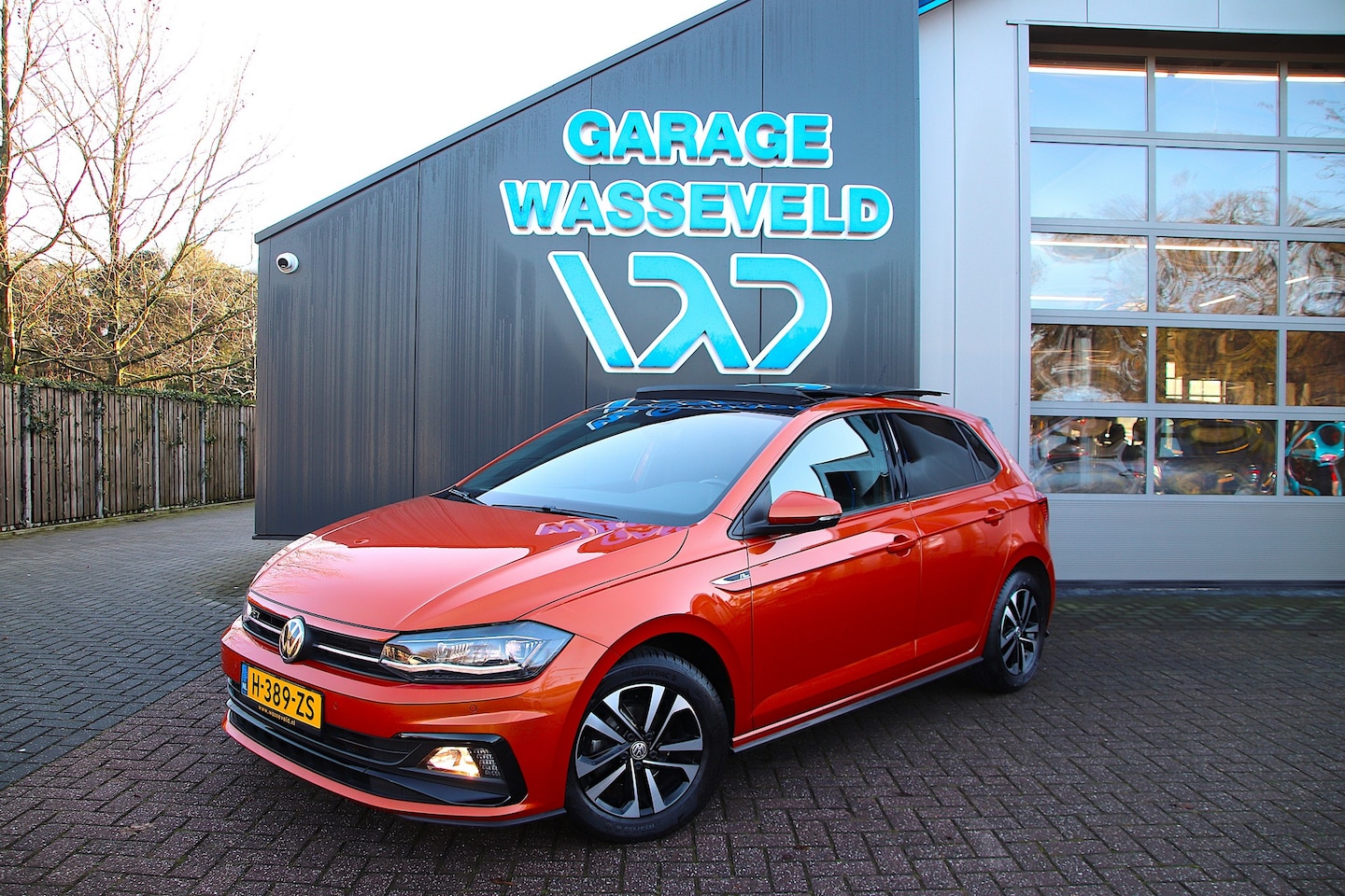 Volkswagen Polo - 1.0 TSI Highline R-Line Pano/CarPlay/ACC/Virtual/Keyless/NL - AutoWereld.nl