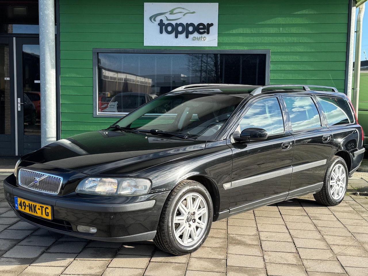 Volvo V70 - 2.4 D Geartronic / Automaat / Nieuwe APK / - AutoWereld.nl