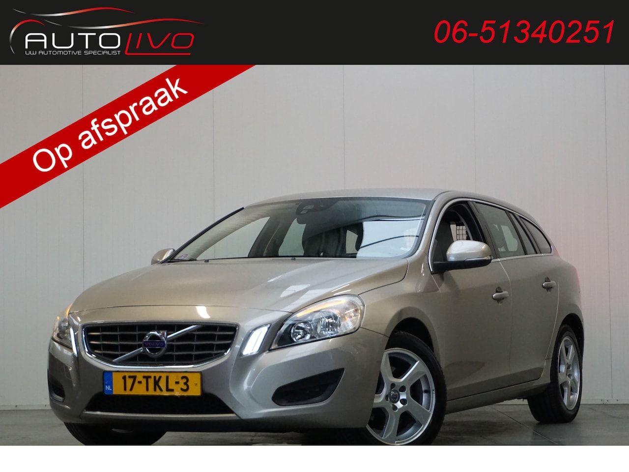 Volvo V60 - 1.6 T3 Momentum AUTOMAAT! LEER NAVI CLIMA PDC TREKHAAK etc. - AutoWereld.nl