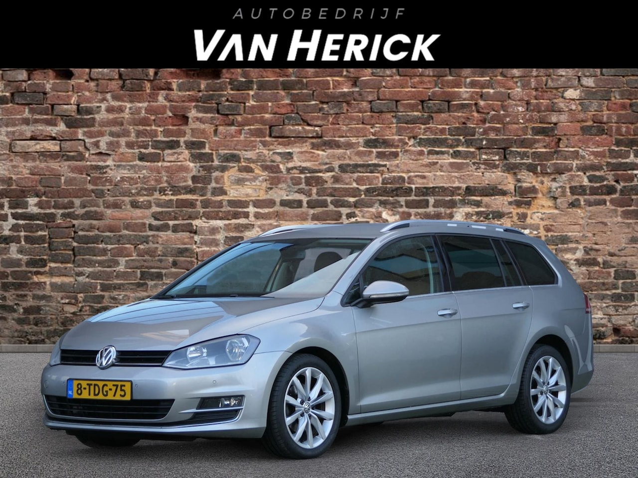 Volkswagen Golf Variant - 1.2 TSI Highline | Cruise | Navi | Clima | Trekhaak - AutoWereld.nl