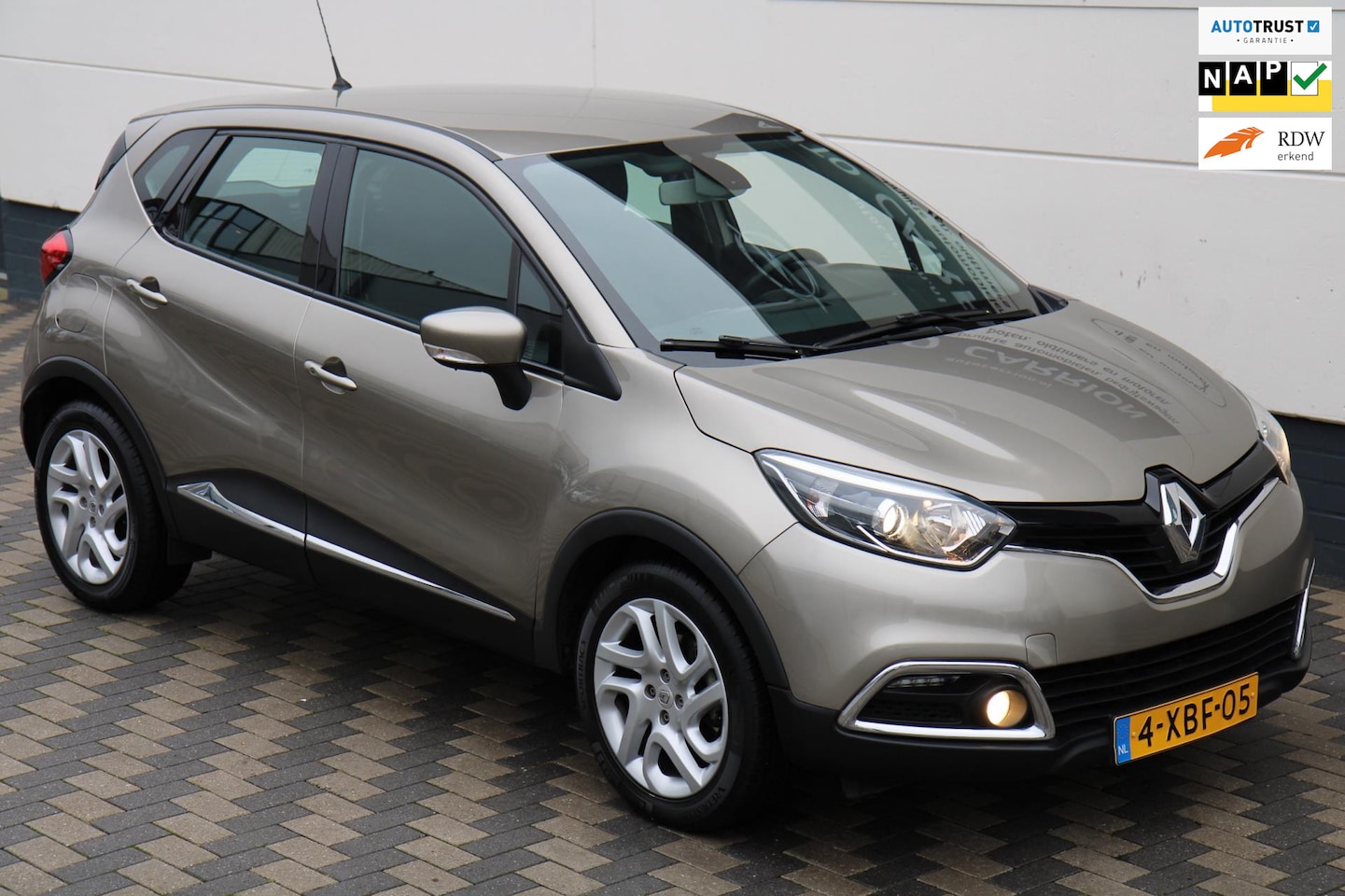 Renault Captur - 1.2 TCe 120PK Automaat Navi Cruise NAP !!! - AutoWereld.nl