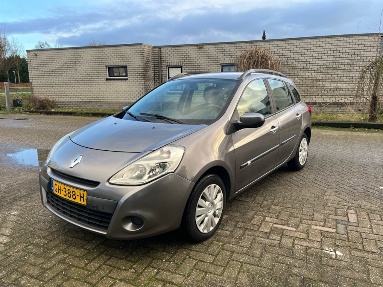 Renault Clio Estate - 1.2 TCE Business Airco Apk - AutoWereld.nl