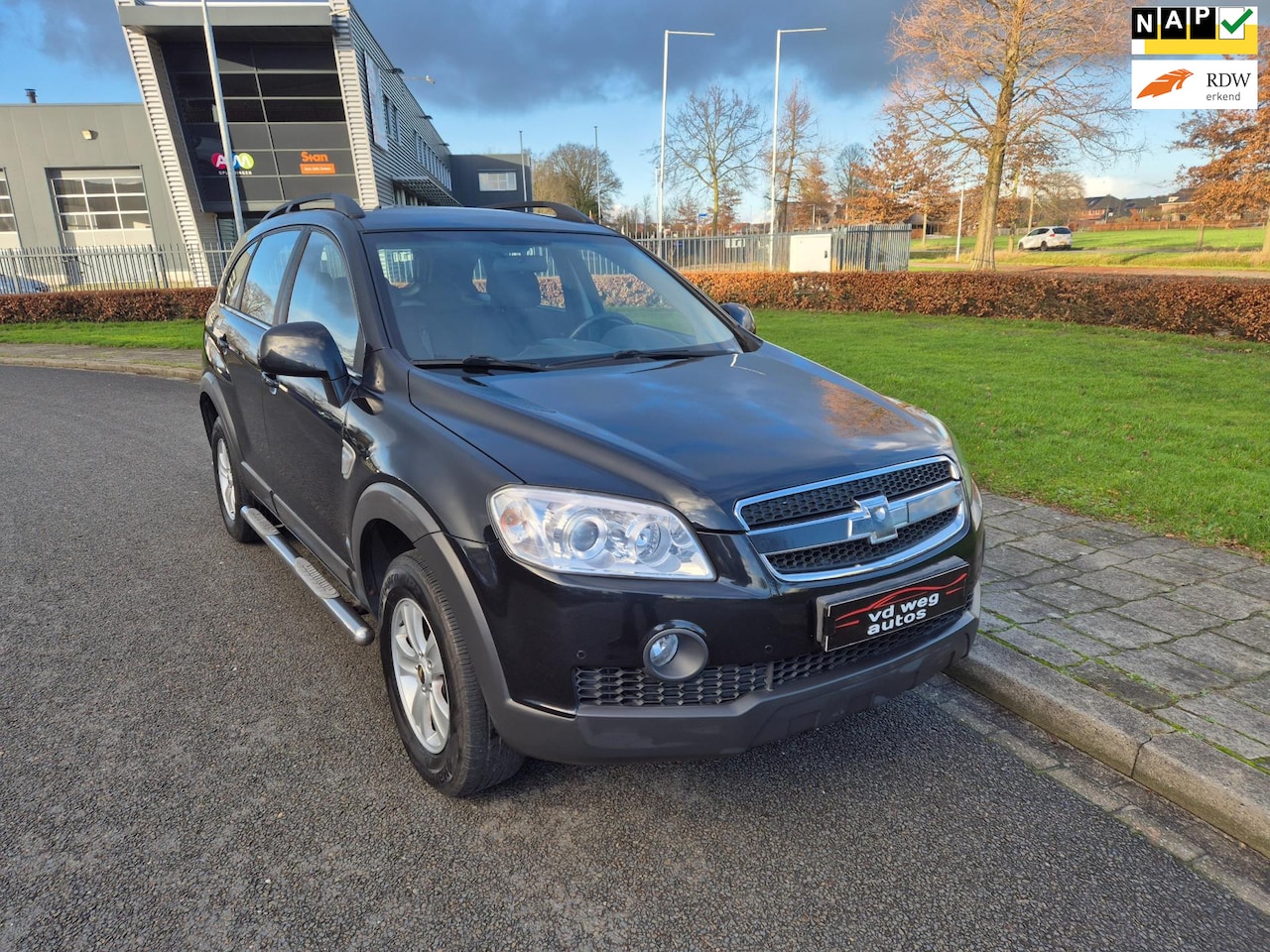 Chevrolet Captiva - 2.4i Shadow 2WD 125498km nap - AutoWereld.nl