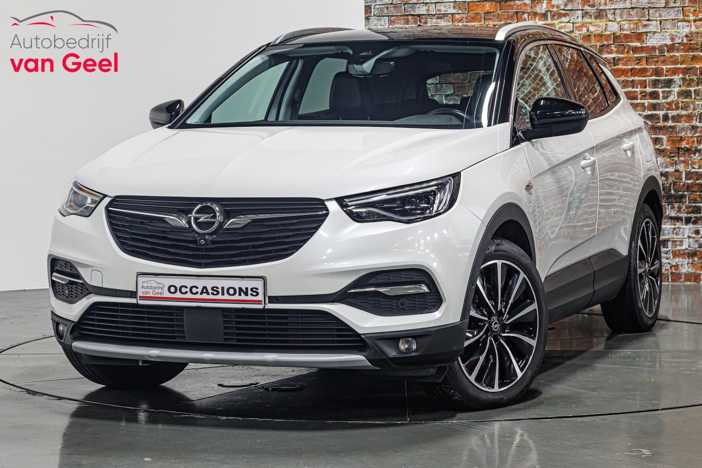 Opel Grandland X - 1.6 Turbo Hybrid4 Ultimate I Plug in hybride I Rijklaarprijs - AutoWereld.nl