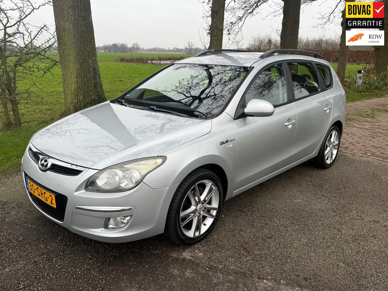 Hyundai i30 CW - 1.6i Blue Dynamic / Airco / leder / NAP / Apk / pdc / - AutoWereld.nl