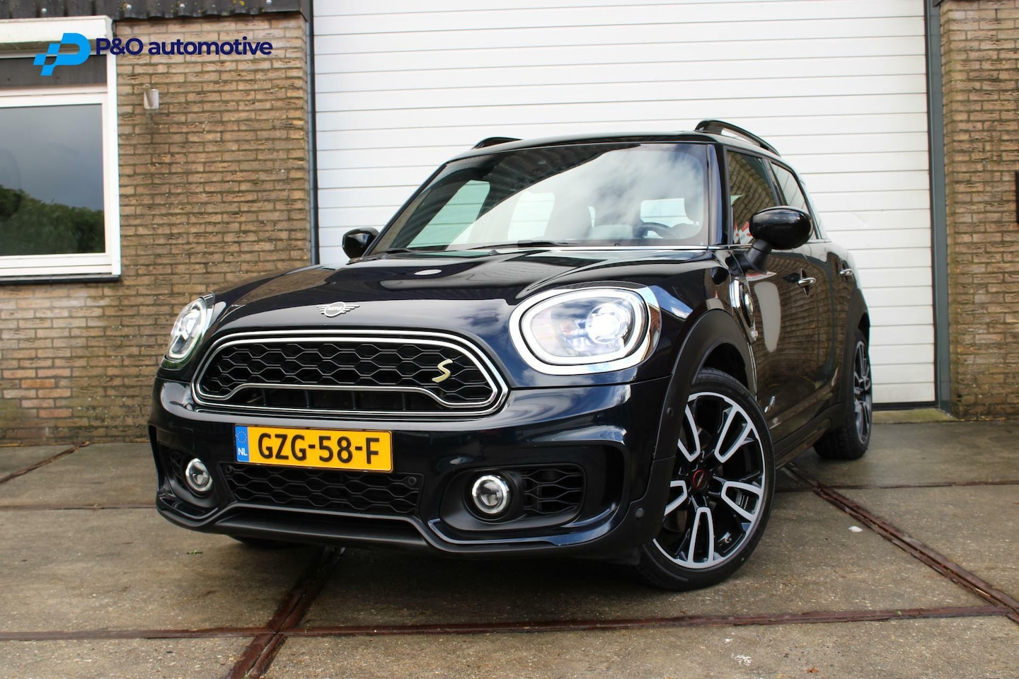 MINI Countryman - 2.0 Cooper S E ALL4 John Cooper Works 2.0 Cooper S E ALL4 John Cooper Works - AutoWereld.nl