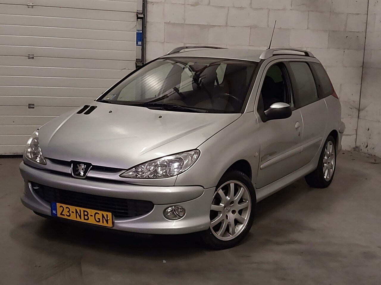 Peugeot 206 SW - 1.6-16V Griffe 2003 Airco NW APK - AutoWereld.nl